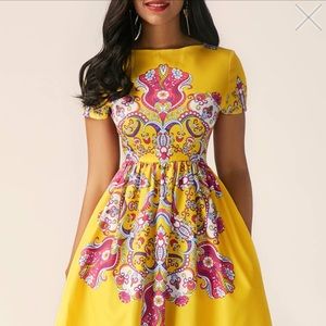 🌼High waisted 🌼printed dress🌼